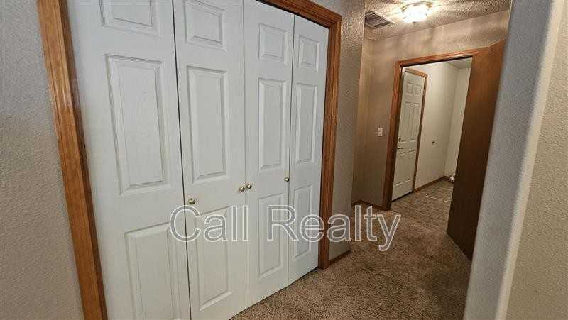 3127 E 18th Ave - Photo 5 of 25