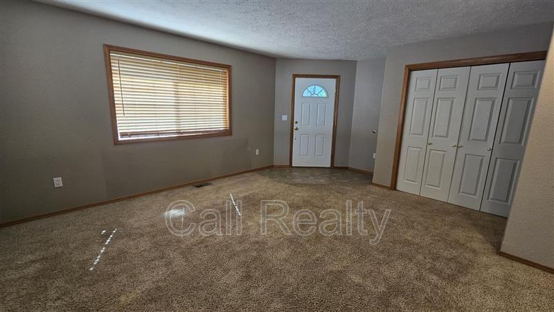 3127 E 18th Ave - Photo 6 of 25