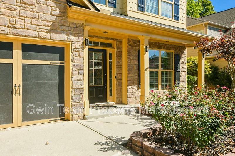 1199 Harvest Brook Dr - Photo 4 of 36