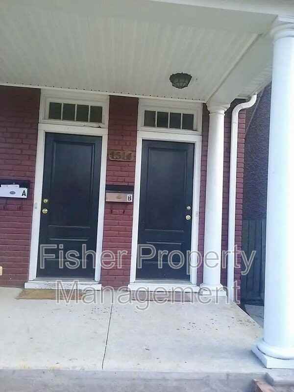 1514 Bainbridge St #B - Photo 2 of 18