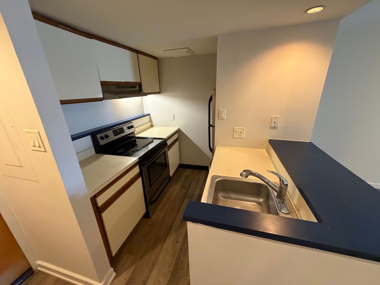 24 S Bank St #403 - Photo 5 of 20