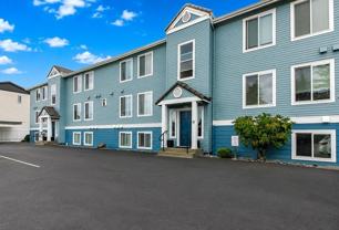625 N Jackson Ave #B42 - Photo 1 of 1