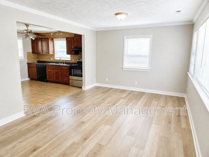 4812 Gilmour Rd - Photo 5 of 14