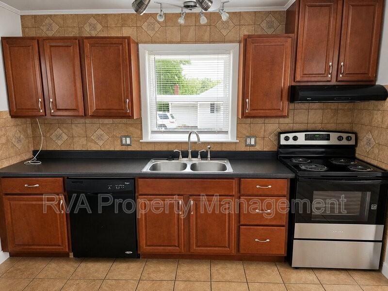 4812 Gilmour Rd - Photo 7 of 14