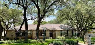 201 Oakwood Dr - Photo 1 of 1