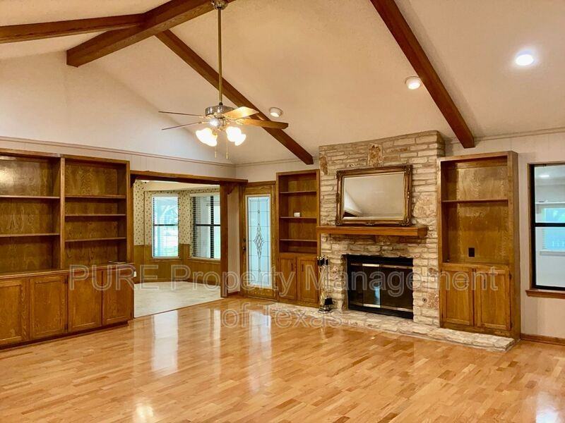 201 Oakwood Dr - Photo 6 of 27