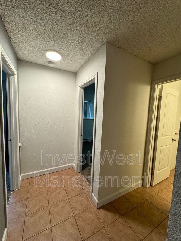 972 33rd Ave #34 - Photo 4 of 11
