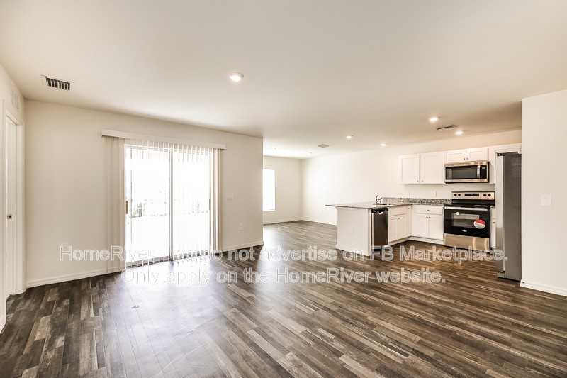 1822 Nw 27th Ter - Photo 3 of 19