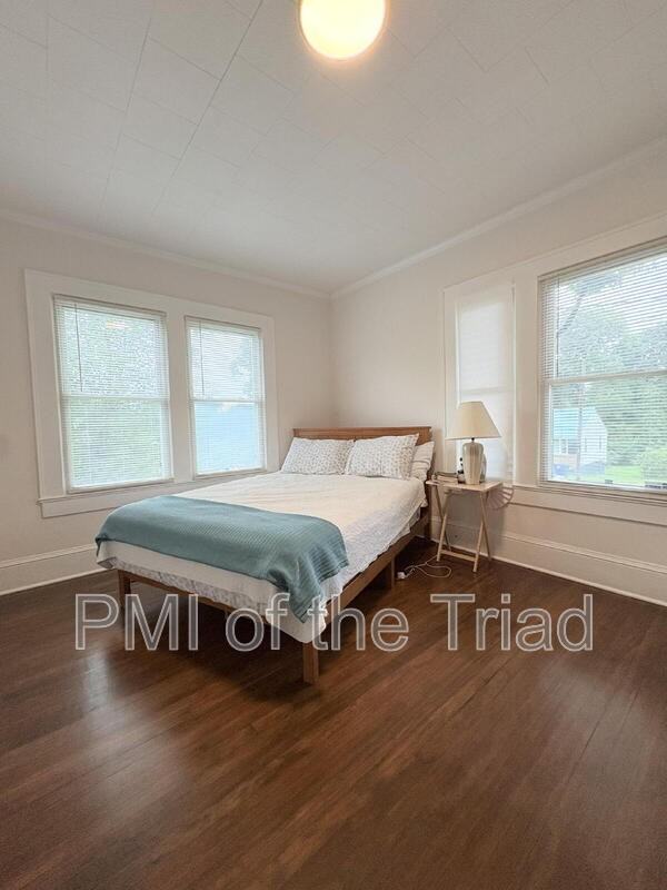 2507 Stockton St - Photo 7 of 12