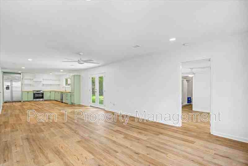 106 Holcomb St - Photo 4 of 30