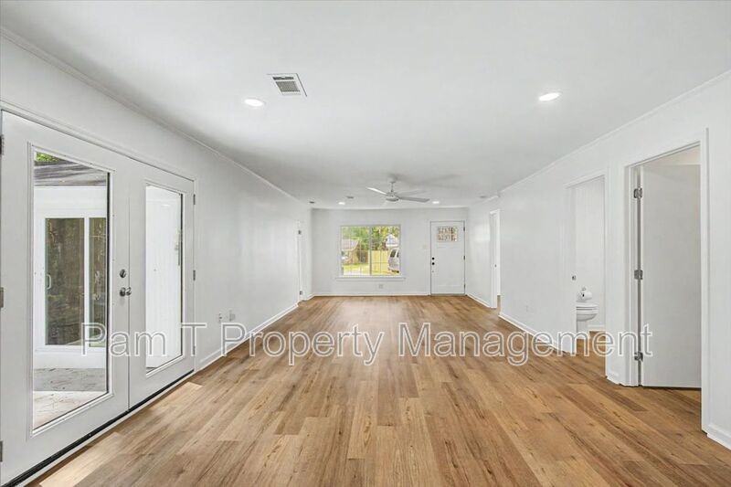 106 Holcomb St - Photo 7 of 30