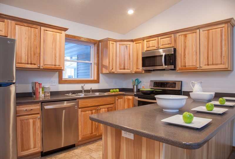 1243 119th Ave - Photo 2 of 11
