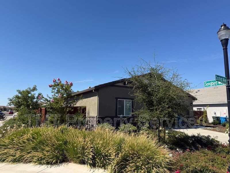 1705 Orchid Ave - Photo 3 of 13