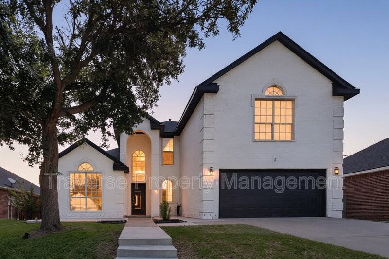 8474 Muirwood Trl - Photo 2 of 26