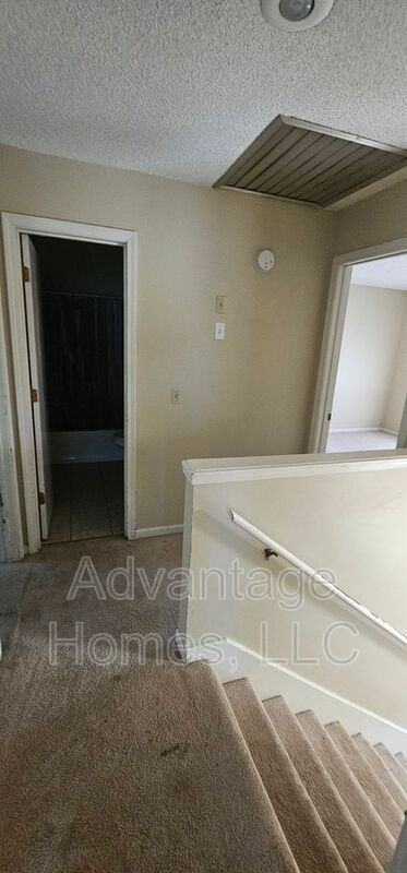 10832 Haskins St - Photo 7 of 15