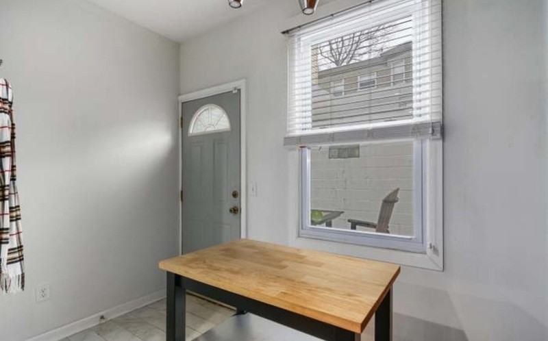 2233 Memphis St - Photo 5 of 12
