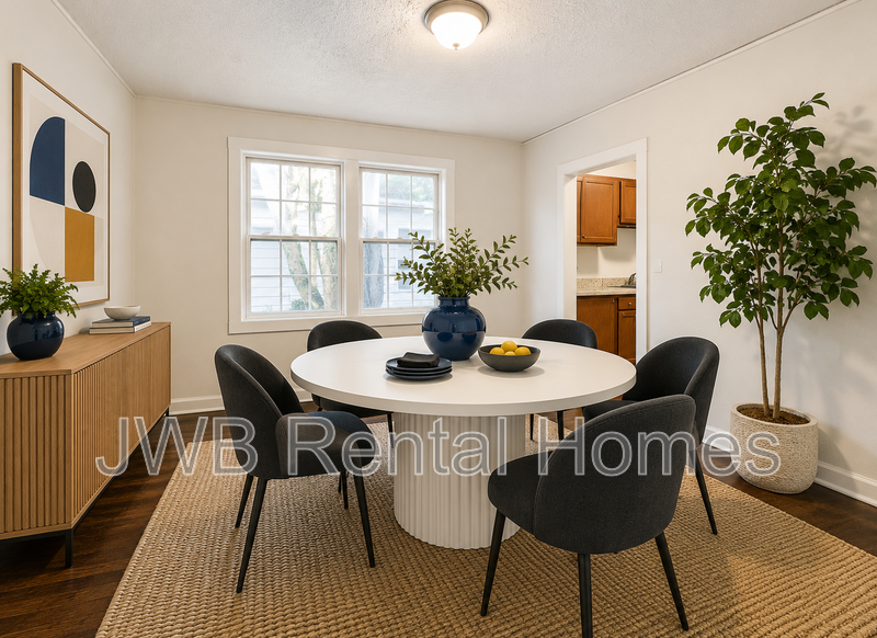 2053 Baldwin St - Photo 5 of 13