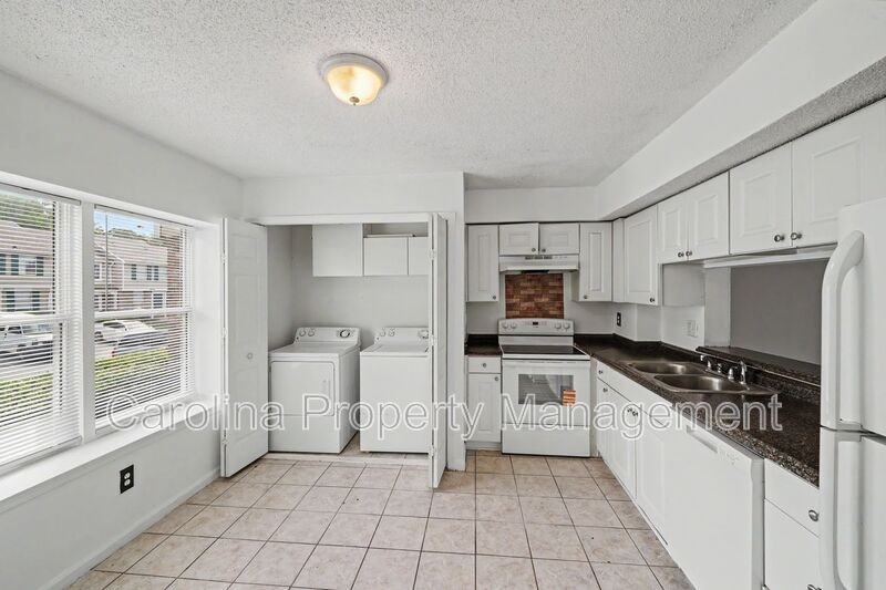 9626 Vinca Cir - Photo 2 of 24