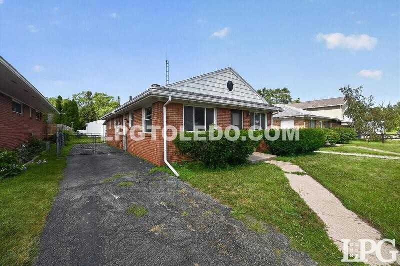 1818 Christian Ave - Photo 2 of 26