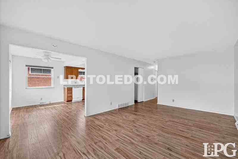 1818 Christian Ave - Photo 6 of 26