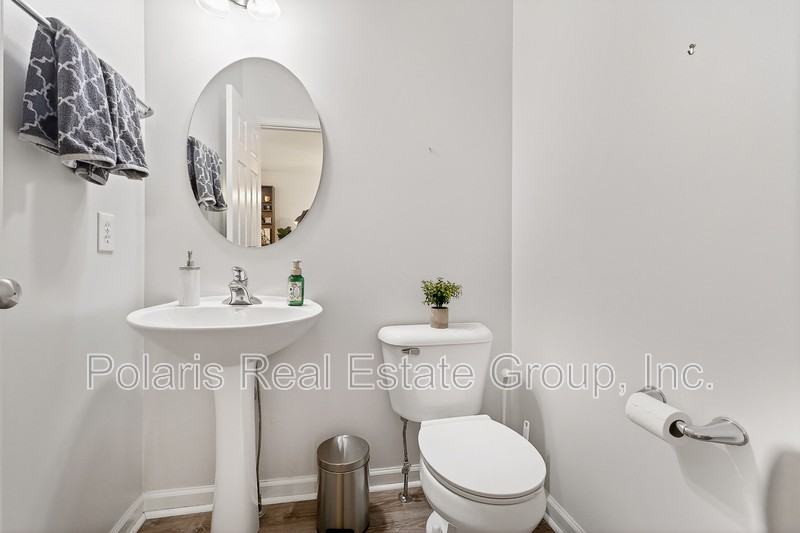 9439 Tanhurst Dr - Photo 6 of 32
