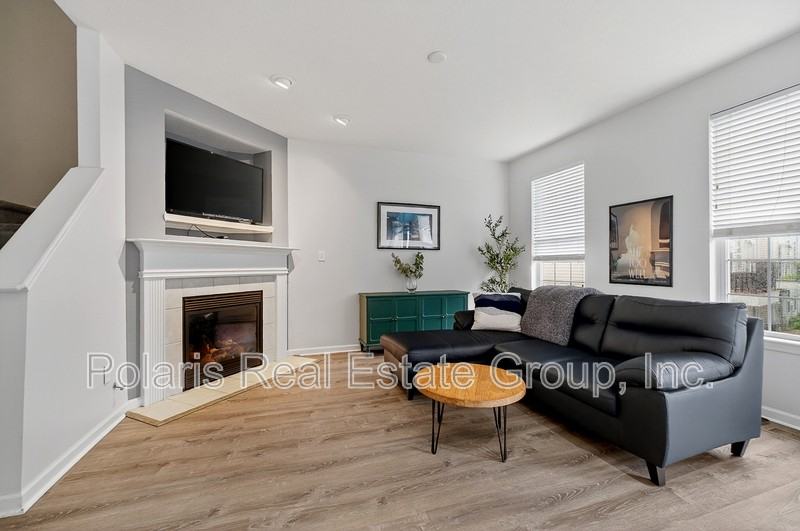 9439 Tanhurst Dr - Photo 7 of 32