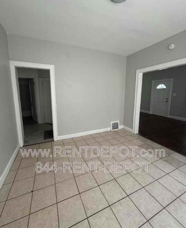 416 E Riverside Dr - Photo 3 of 12