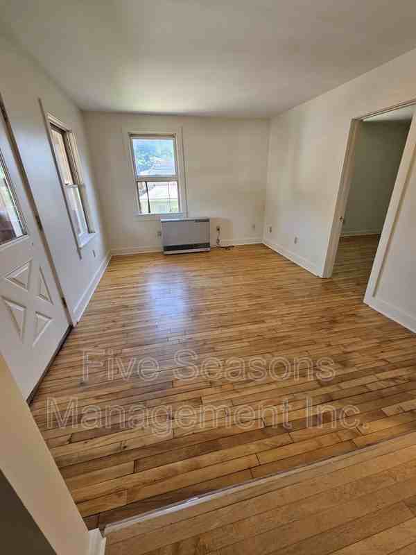 49 Intervale Ave - Photo 2 of 14