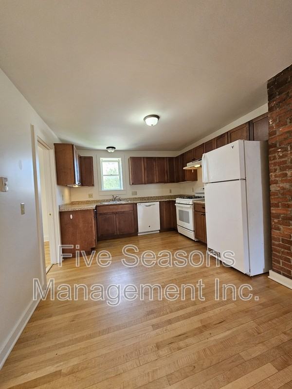 49 Intervale Ave - Photo 4 of 14
