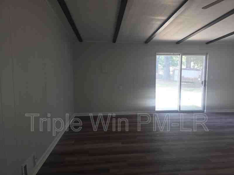 1516 Gregory St - Photo 5 of 36