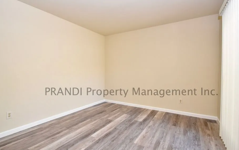45 Grande Paseo - Photo 4 of 14