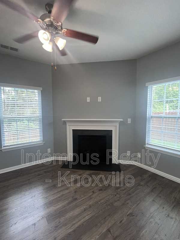 5469 Calvert Ln - Photo 5 of 43