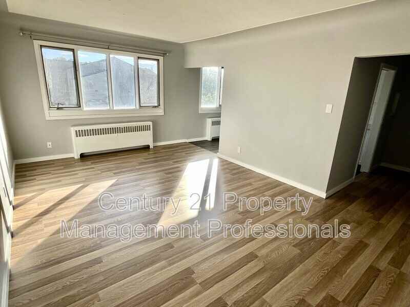 11235-117 Street Nw #2 - Photo 7 of 7