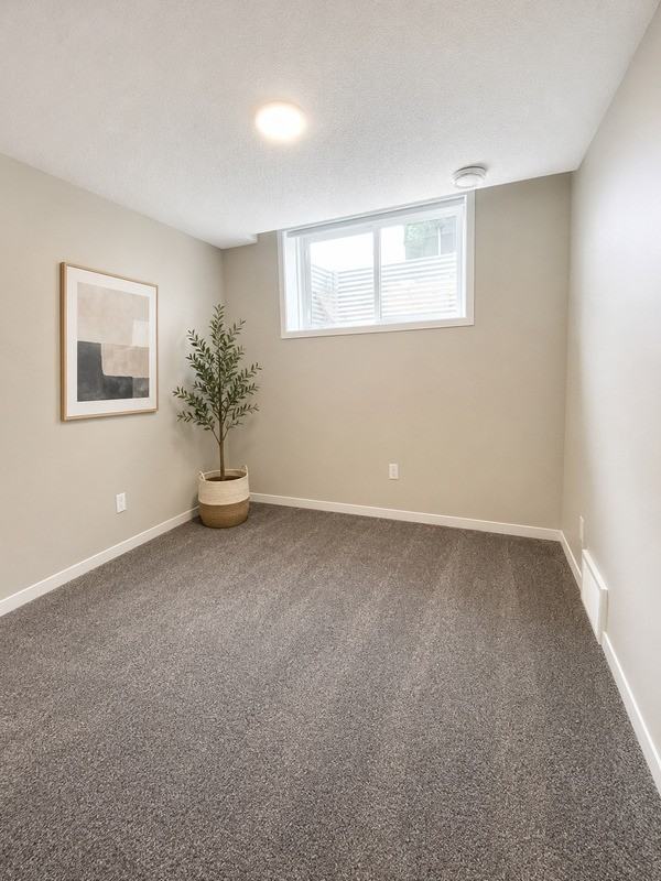 20724 42 Ave Nw #BS - Photo 3 of 14