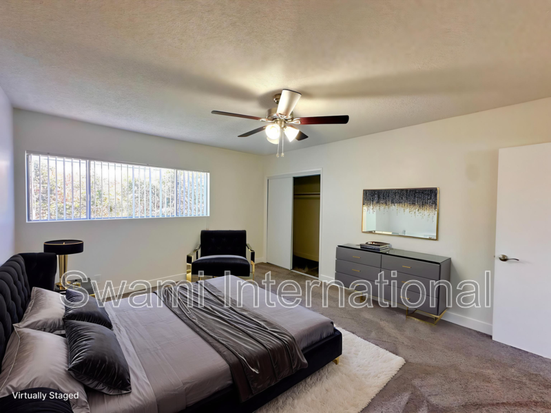 25907 Oak St #04 - Photo 3 of 17