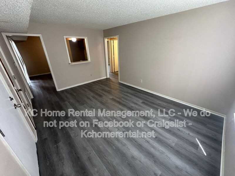 838 Saddlewood St #B - Photo 3 of 23
