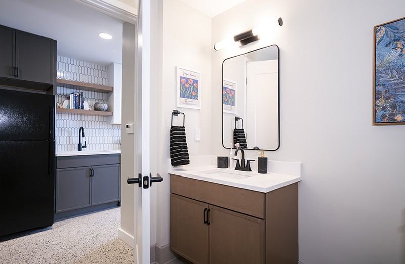 500 S Salina St #902 - Photo 4 of 6