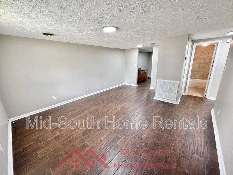225 N Tipton St #D - Photo 3 of 15