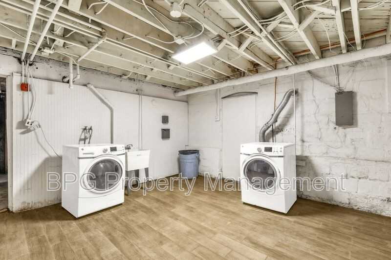 5721 11th St N #8 - Photo 4 of 21