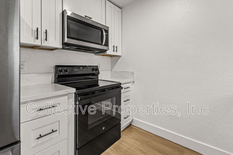 3965 Logan Ave - Photo 3 of 19