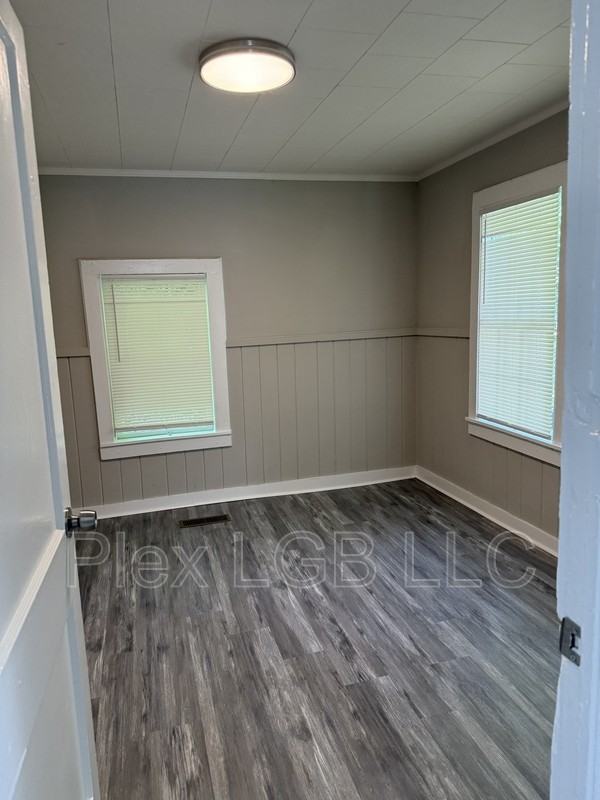 224 Bell St - Photo 5 of 6