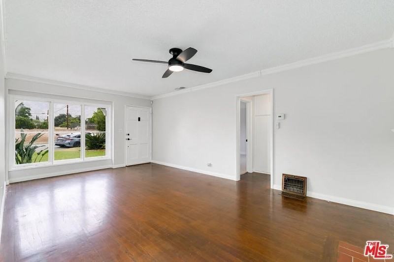 3744 Mountain View Ave - Photo 5 of 23