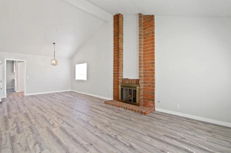 148 N Roth Ln - Photo 2 of 16