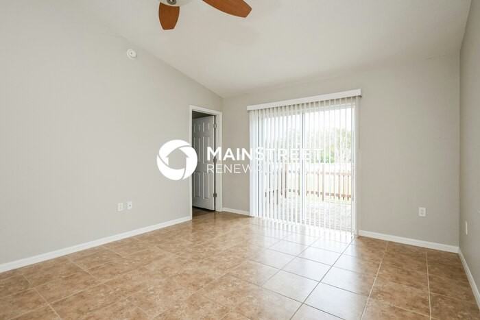 1610 Merrimack Ct - Photo 4 of 19