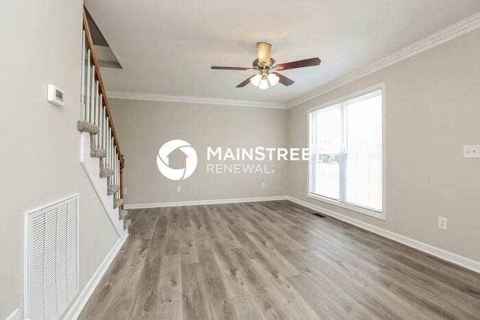 7002 Summit Ct - Photo 3 of 17
