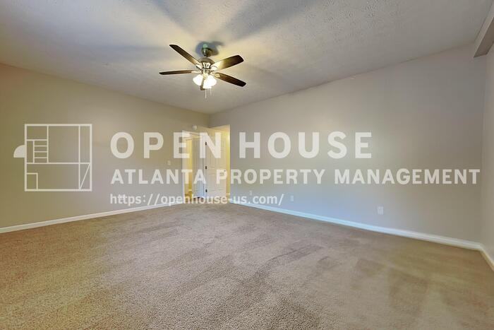 2290 Huntington Dr - Photo 5 of 23