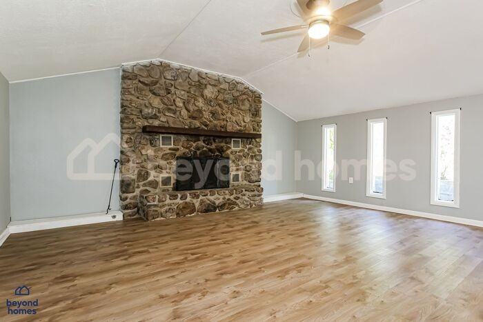 1923 Biscayne Dr - Photo 7 of 20