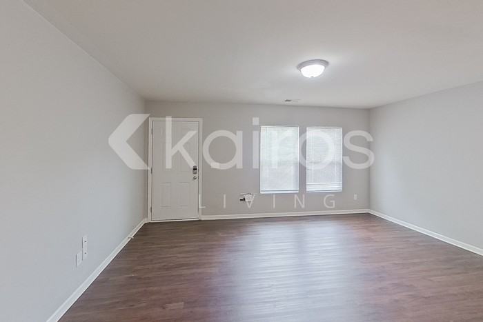 1010 E Macree Ter - Photo 2 of 20