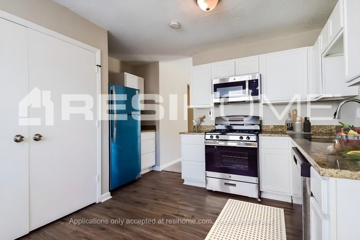 5515 Reynolds Rd - Photo 3 of 18