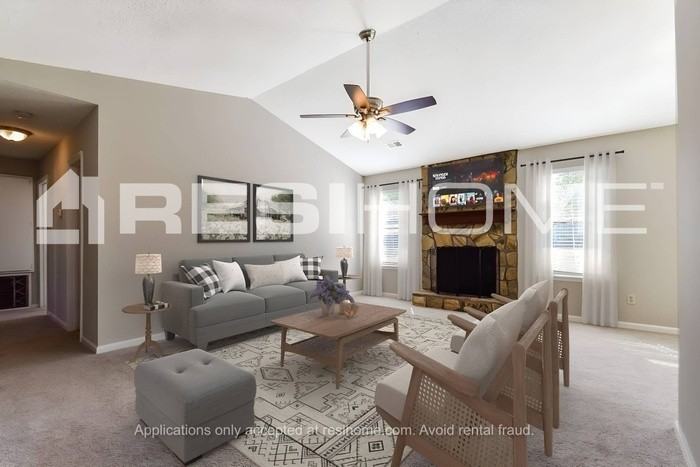 5515 Reynolds Rd - Photo 5 of 18
